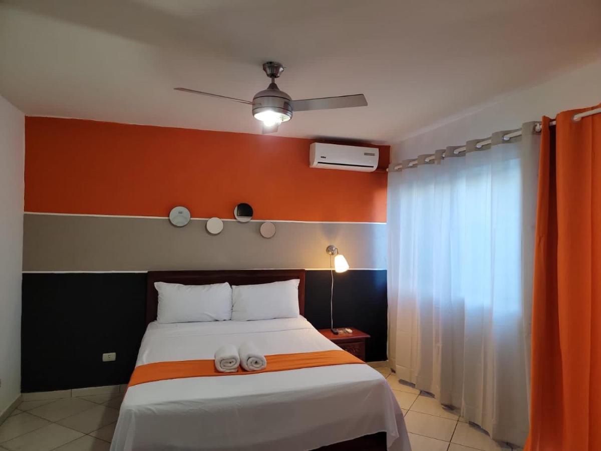 Hotel Sea Breeze Sosua Exterior photo