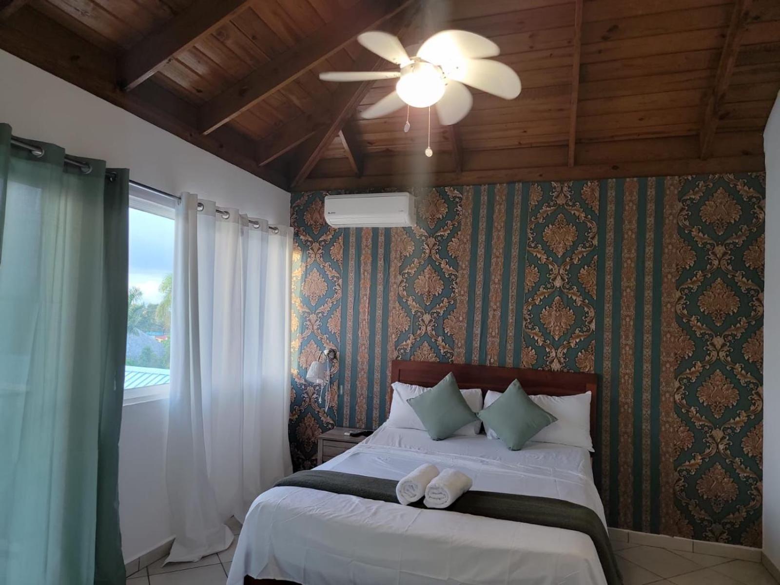 Hotel Sea Breeze Sosua Exterior photo